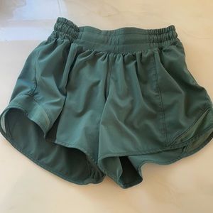 lululemon shorts worn once great condition